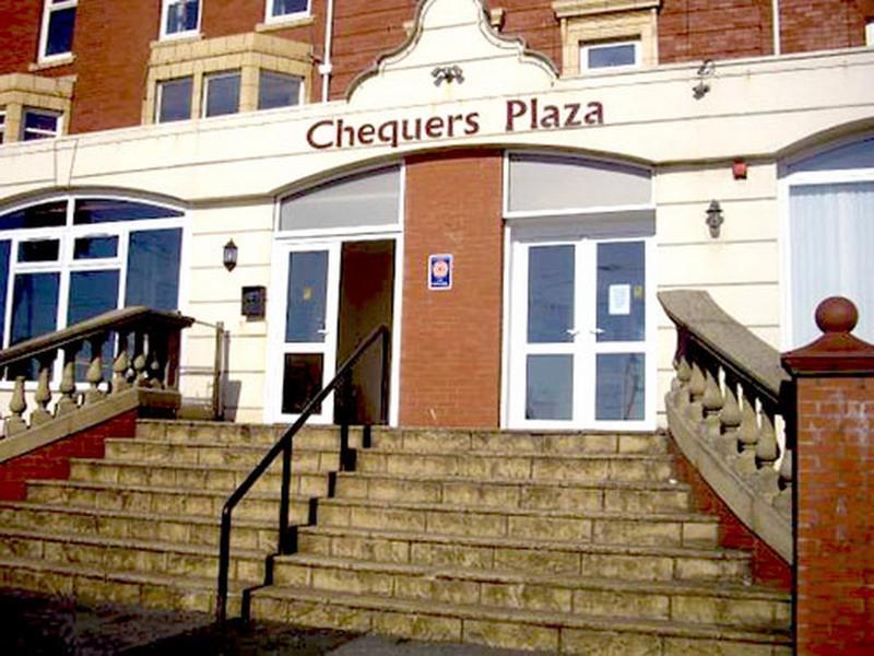 Chequers Plaza Hotel Blackpool Exterior foto